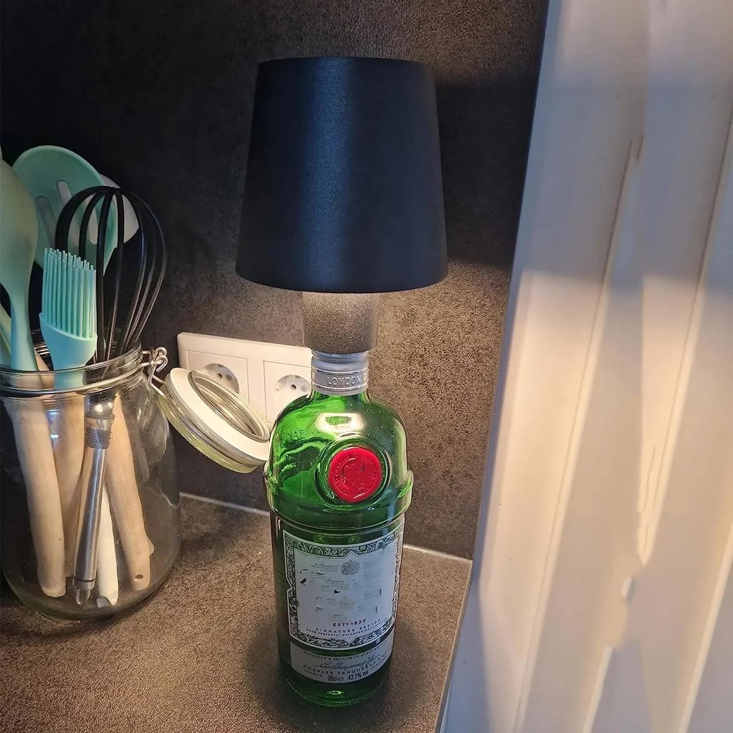 Premium Wireless Bottle Lamp